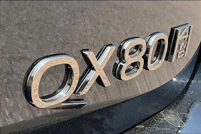 2026 Infiniti QX80 photo 8