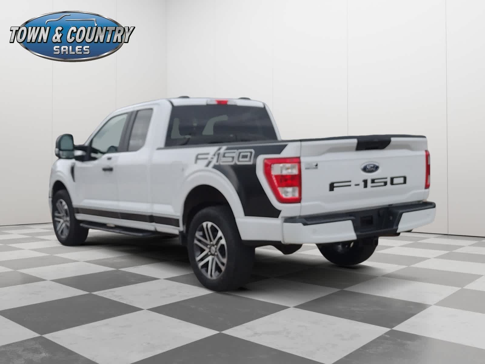2022 Ford F-150 XL photo 4