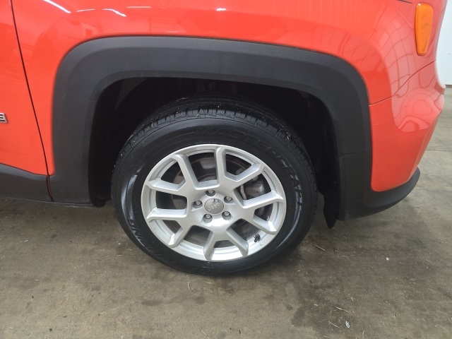 2019 Jeep Renegade Latitude North Edition photo 2