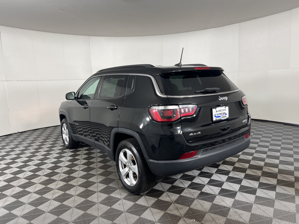 2019 Jeep Compass Latitude photo 3