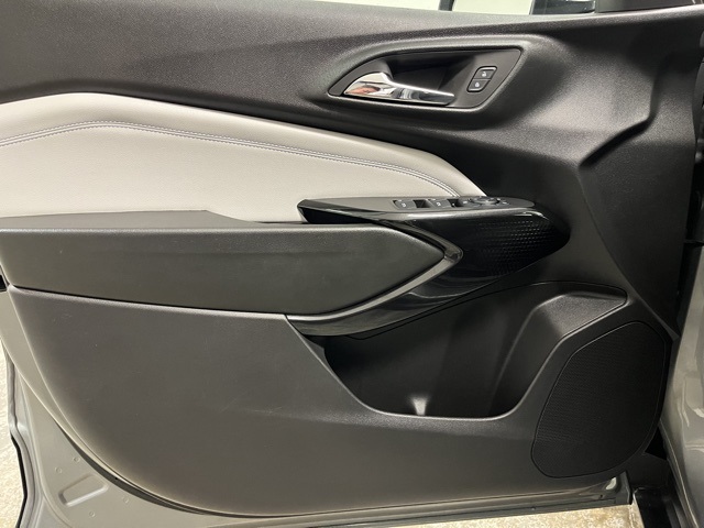 2024 Chevrolet Trax LT photo 22
