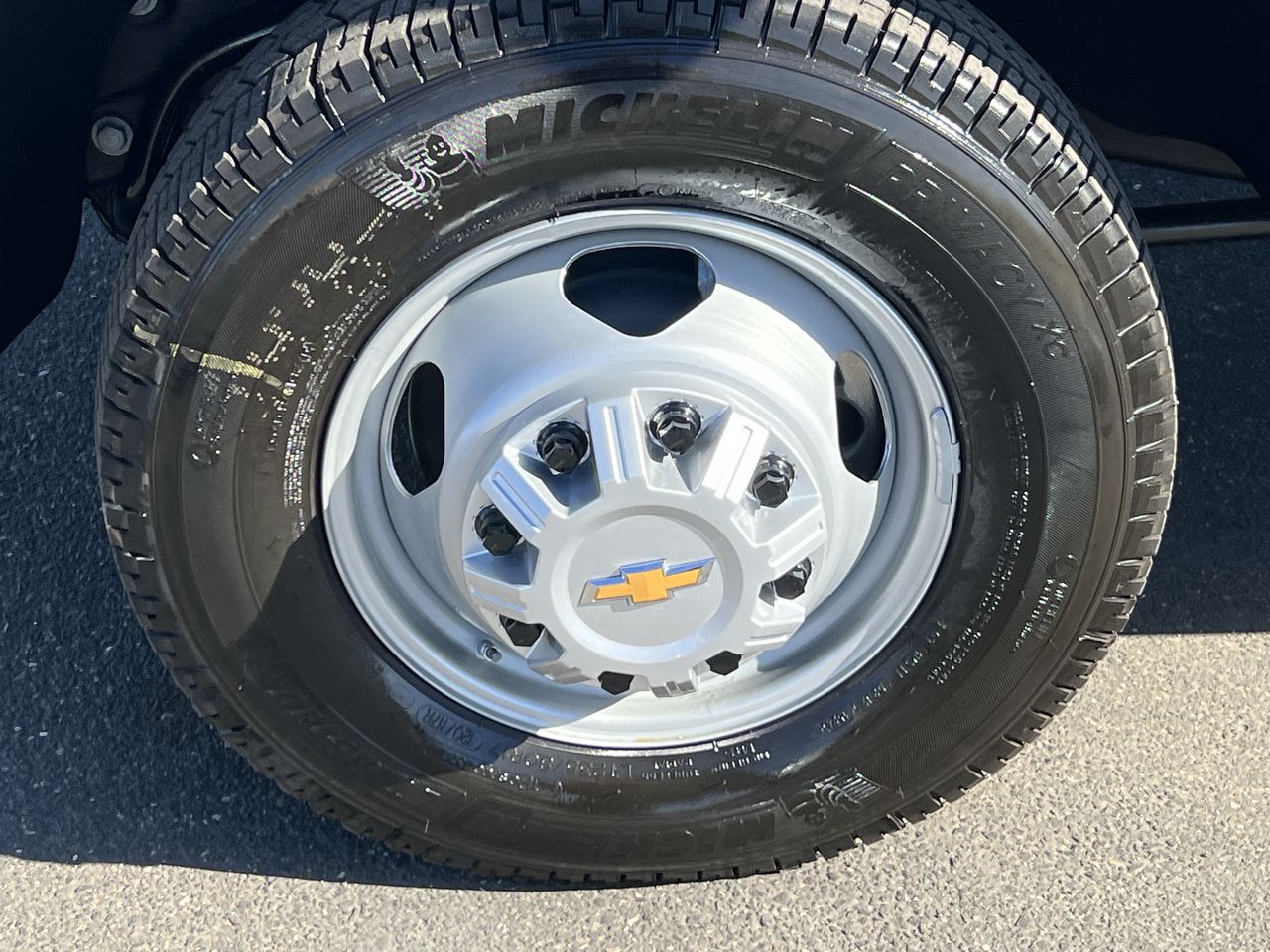 2024 Chevrolet Silverado 3500HD Work Truck photo 32