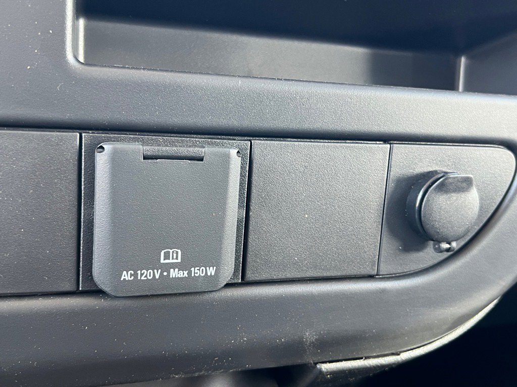2025 Gmc Savana Cargo 2500 photo 6