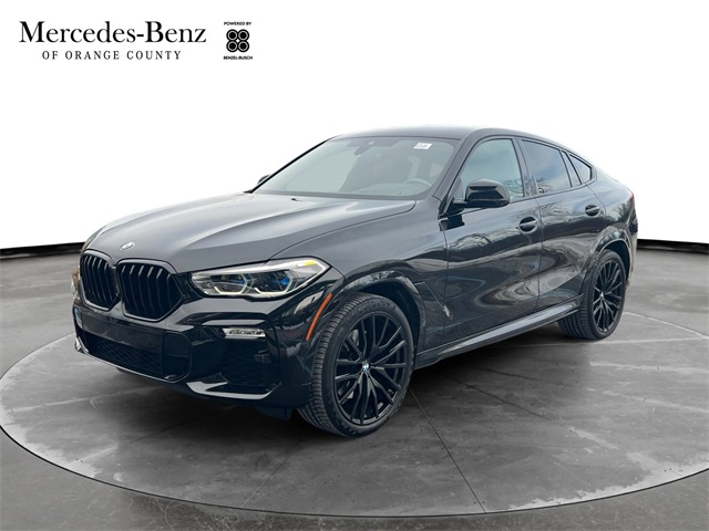 2021 BMW X6 40i's photo