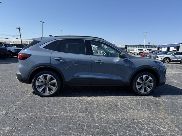2025 Ford Escape Platinum photo 8