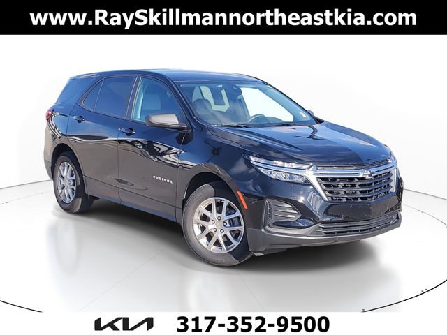 2024 Chevrolet Equinox LS's photo