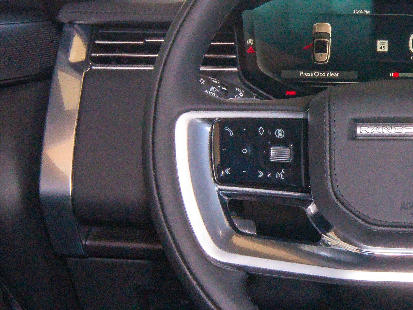 2025 Land Rover Range Rover SE photo 14