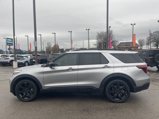 2023 Ford Explorer ST-Line photo 3