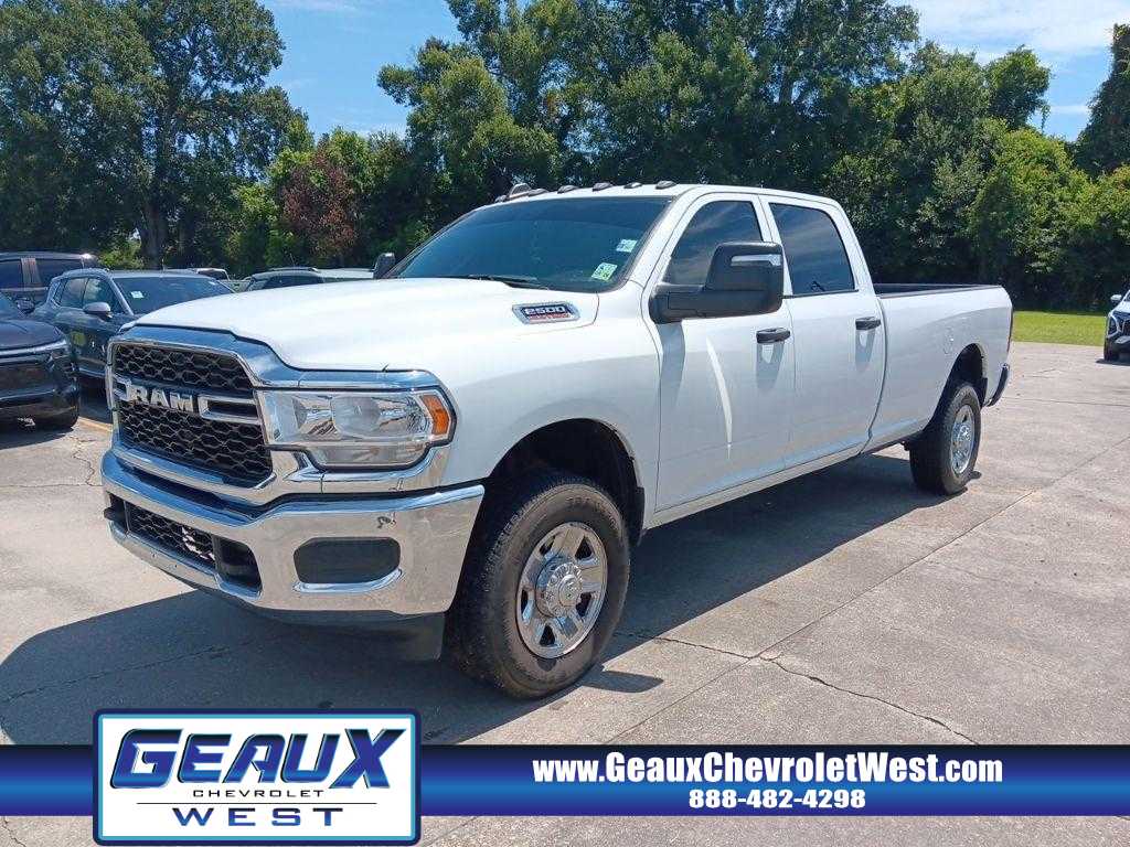 2024 Ram 2500 Tradesman photo 3