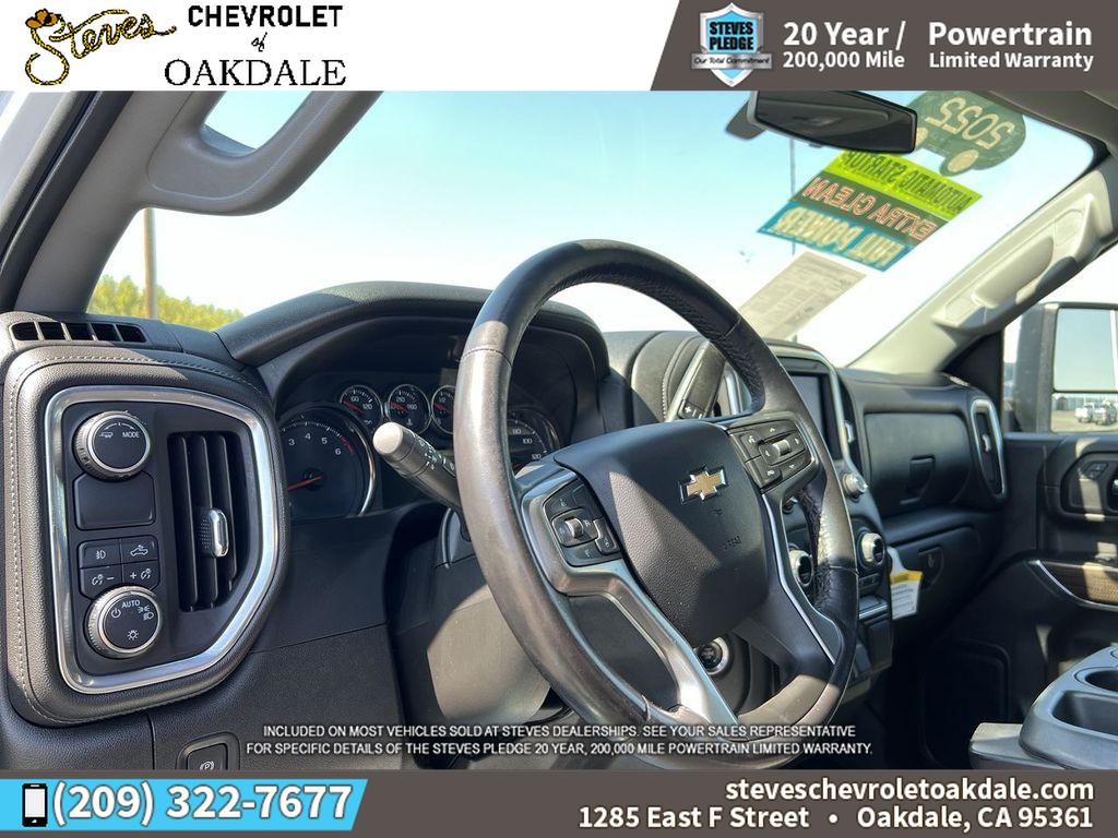 2022 Chevrolet Silverado 3500HD LT photo 13