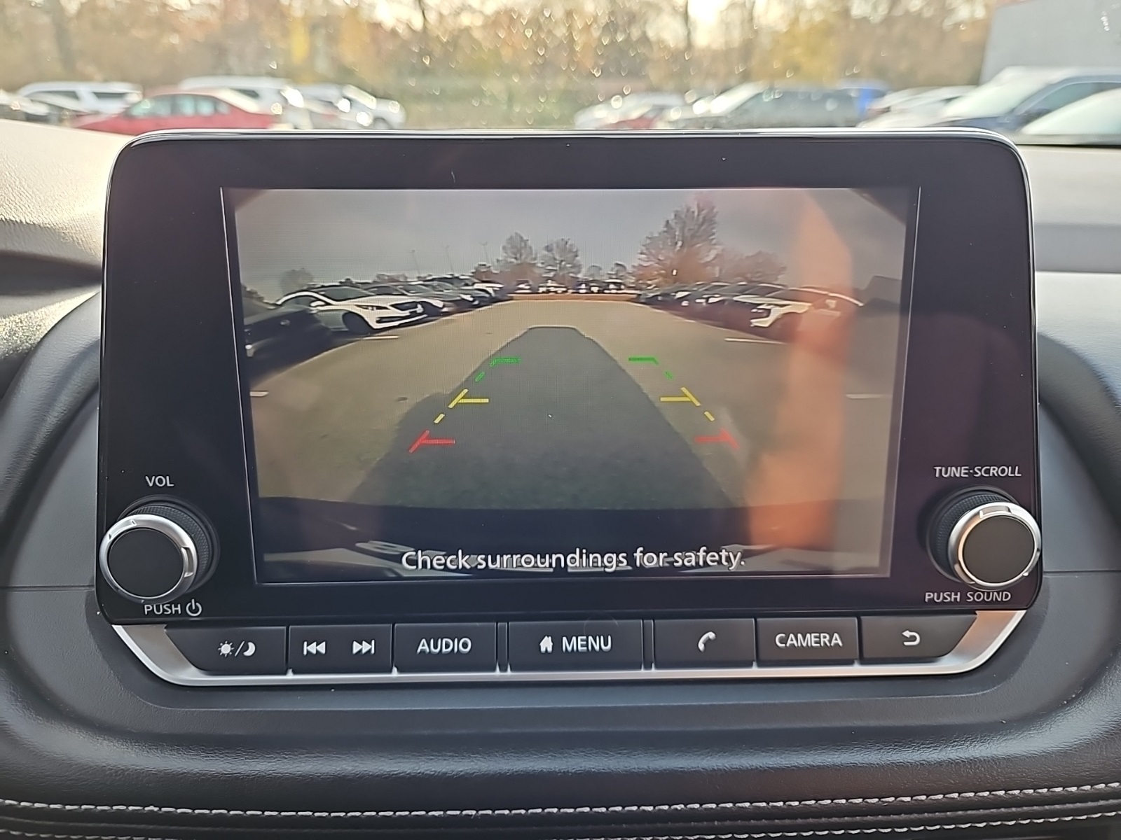 2023 Nissan Rogue SV photo 4