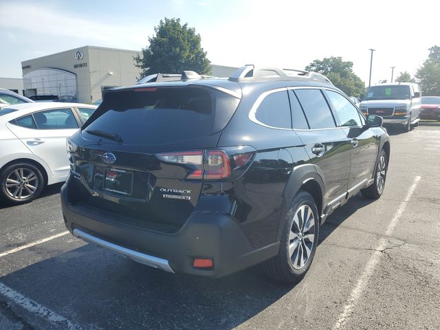 2025 Subaru Outback Touring XT photo 4