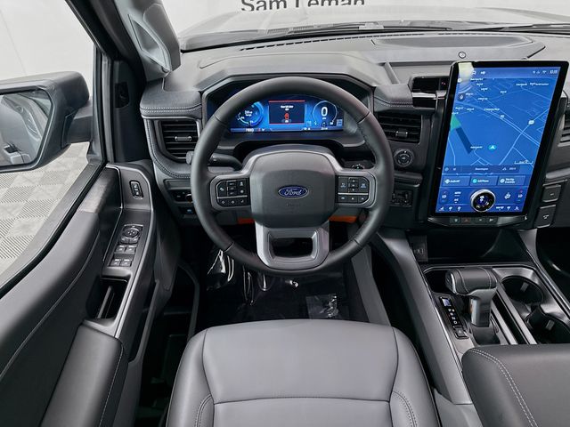 2025 Ford F-150 XLT photo 22