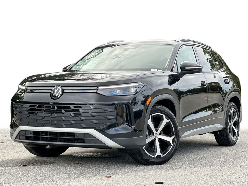 2025 Volkswagen Tiguan SE's photo