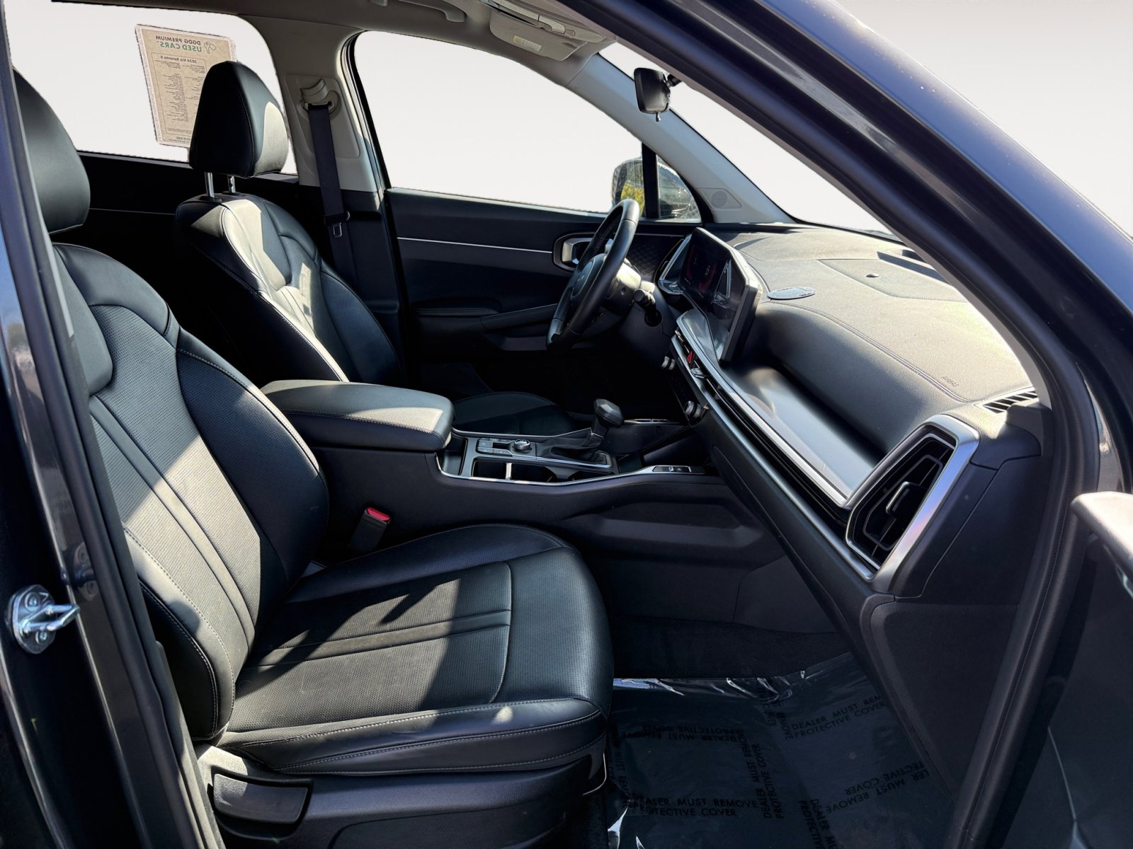 2024 Kia Sorento S photo 18