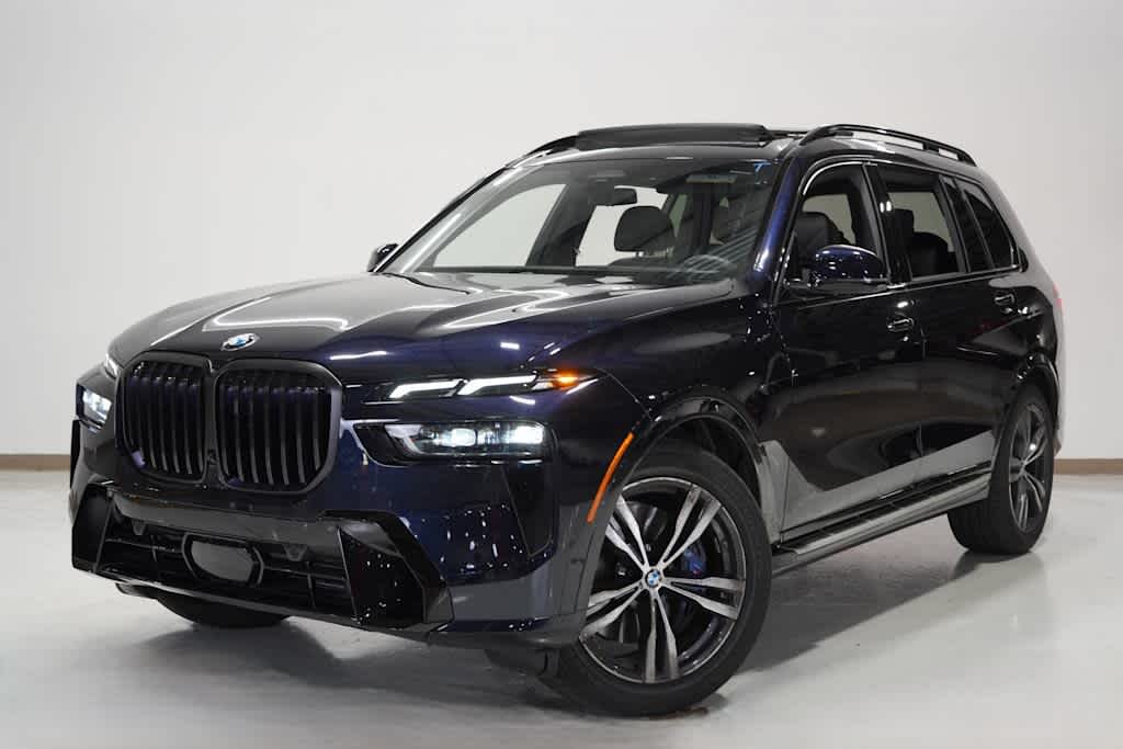 2026 BMW X7 40i's photo