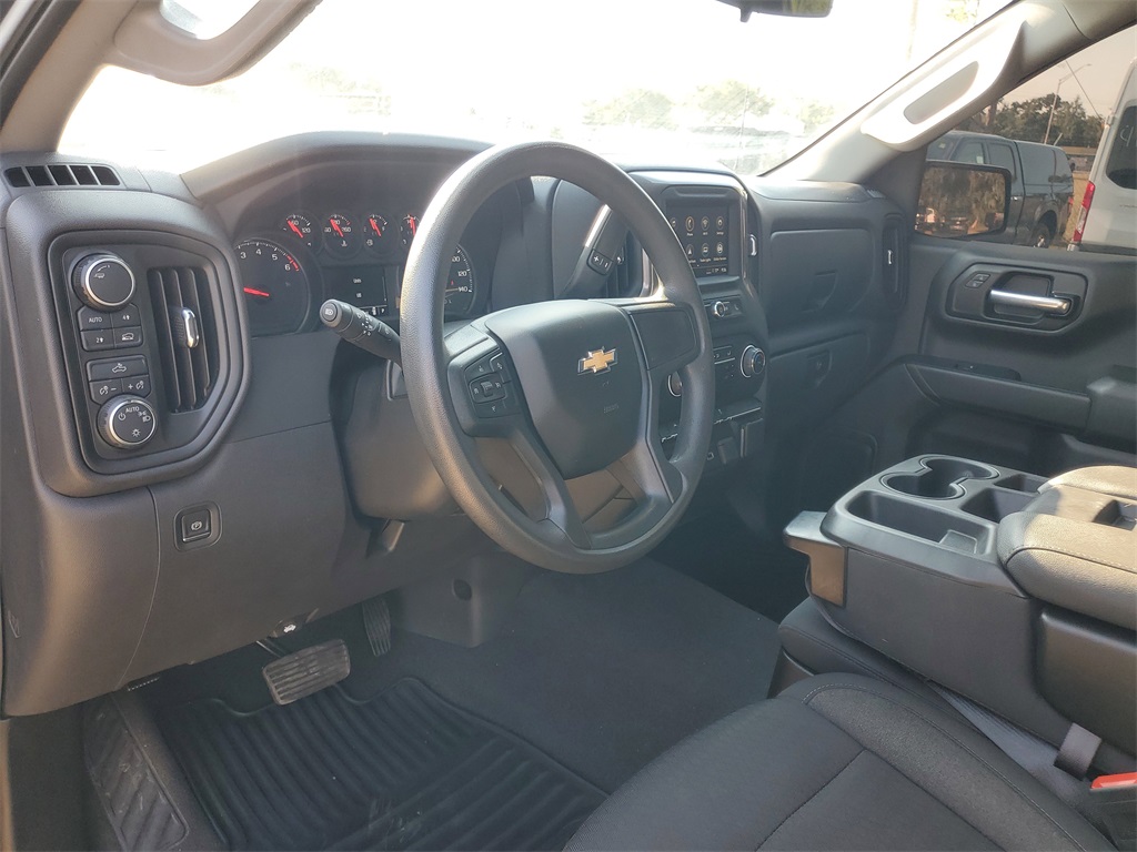 2022 Chevrolet Silverado 1500 Custom photo 11