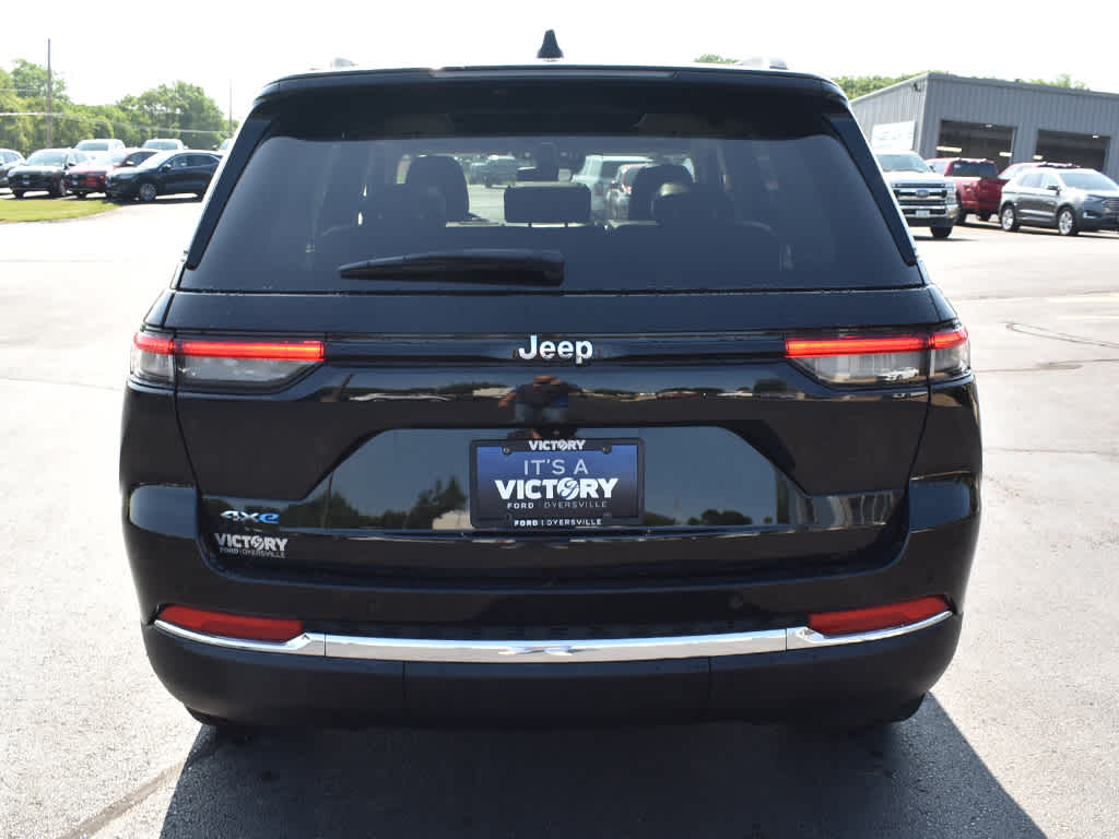2023 Jeep Cherokee 4xe photo 25