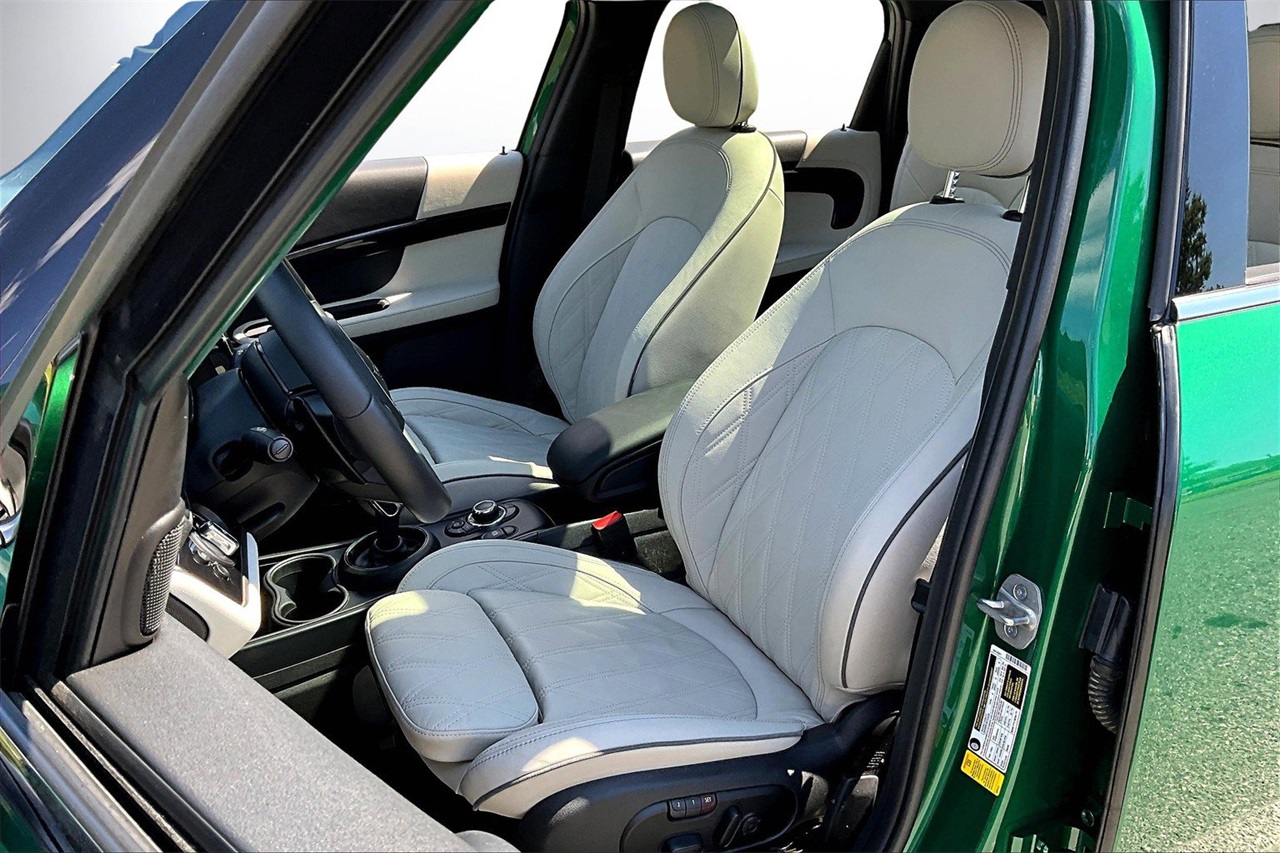 2023 Mini Cooper S Iconic photo 17