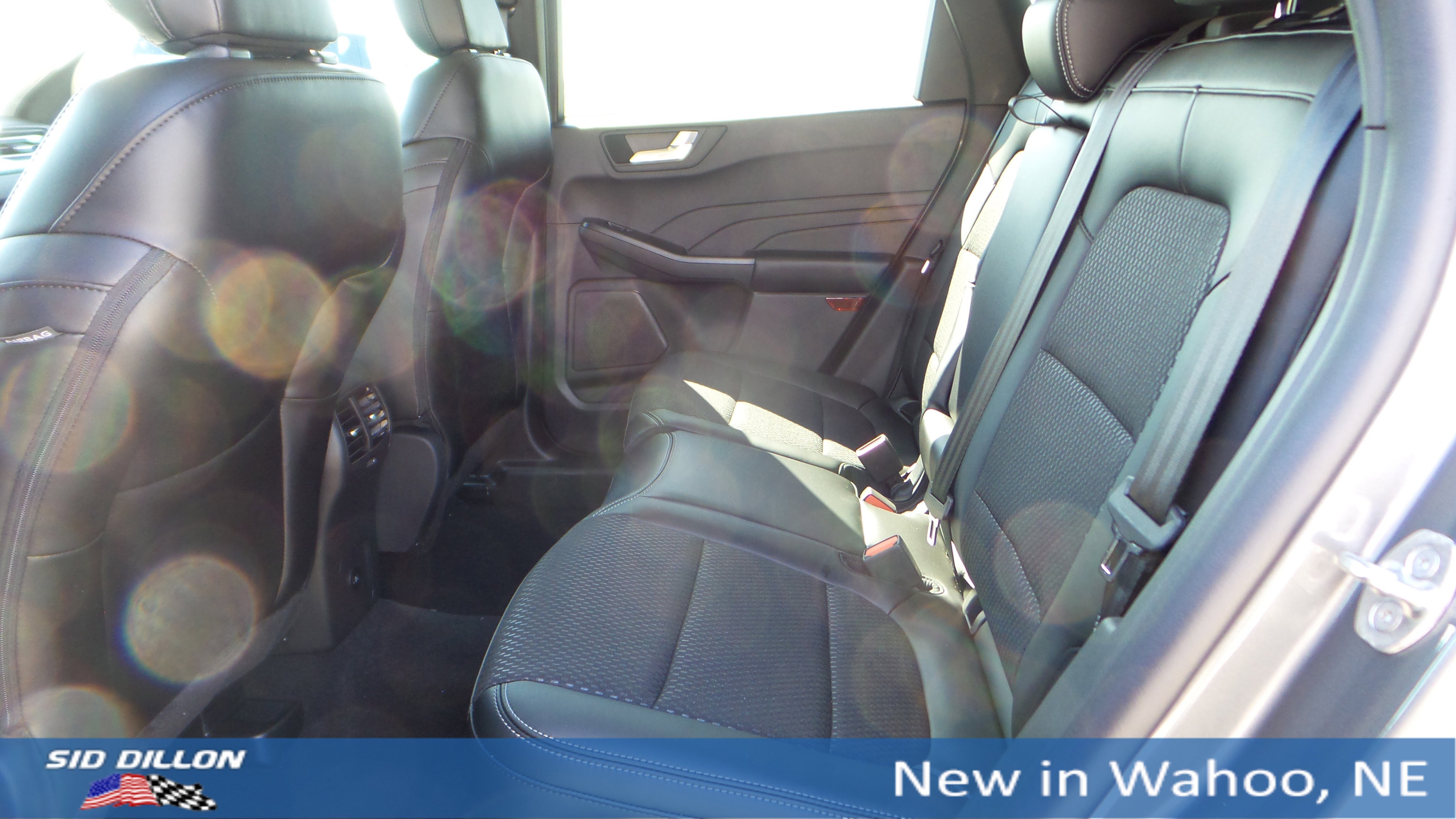 2025 Ford Escape Plug-In Hybrid photo 13