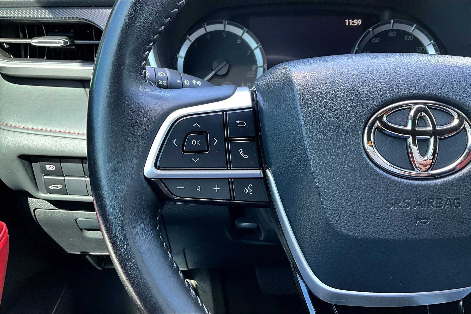 2023 Toyota Highlander XSE photo 22