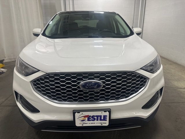 2024 Ford Edge SEL photo 2