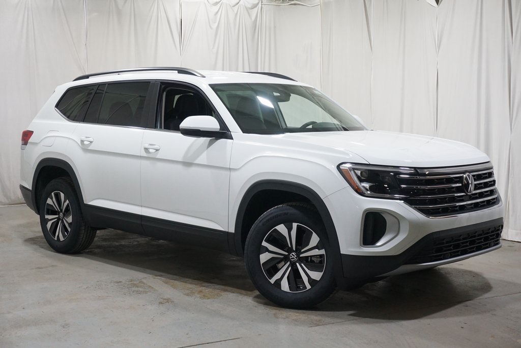 2025 Volkswagen Atlas SE photo 4