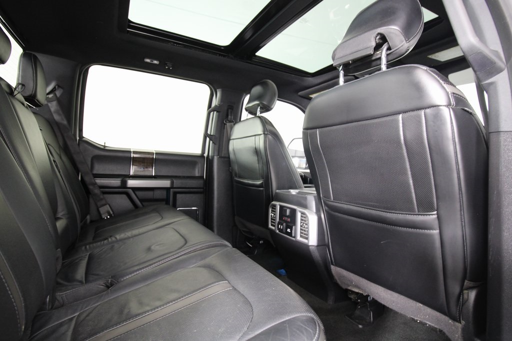 2017 Ford F-350 photo 19