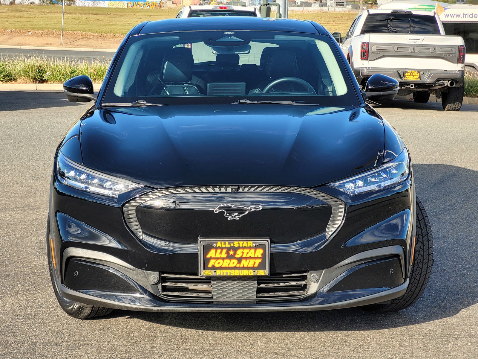 2023 Ford Mustang Mach-E Select photo 2