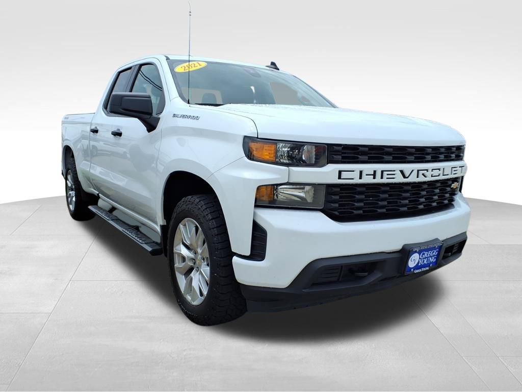 2021 Chevrolet Silverado 1500 Custom photo 3