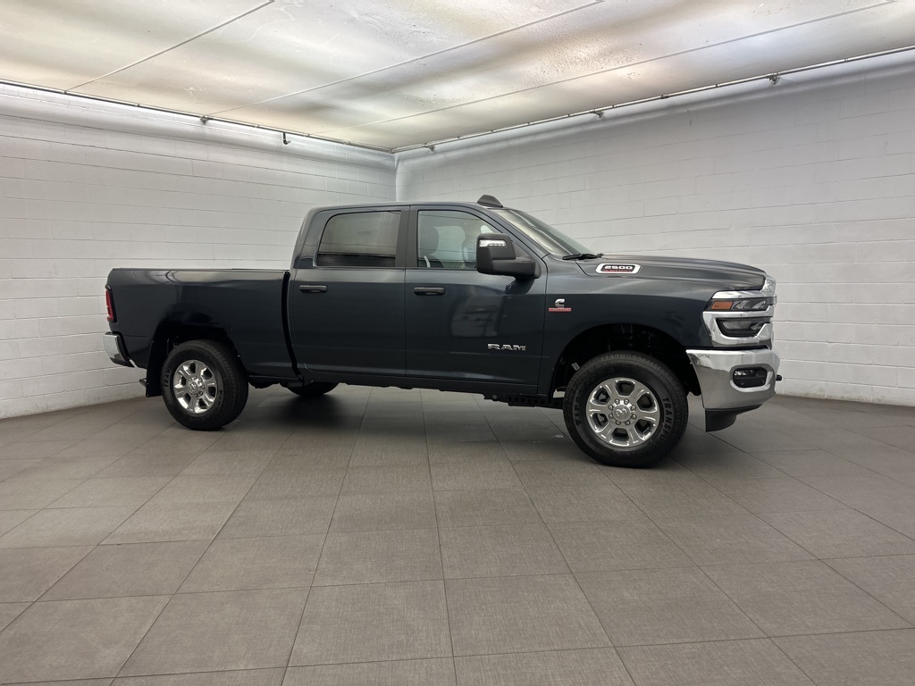 2025 Ram 2500 Big Horn photo 2