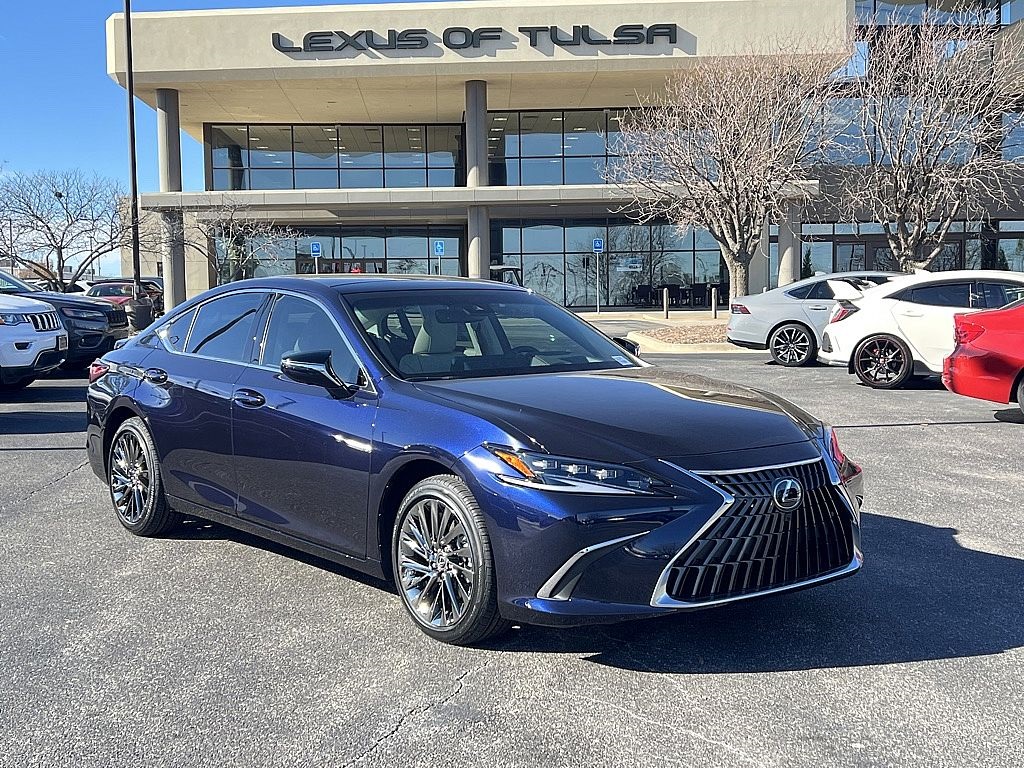 2025 Lexus ES 350 Ultra Luxury's photo
