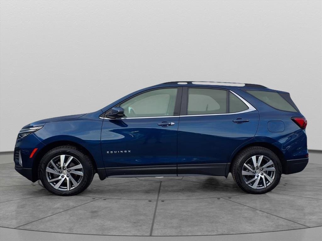 2023 Chevrolet Equinox LT photo 3