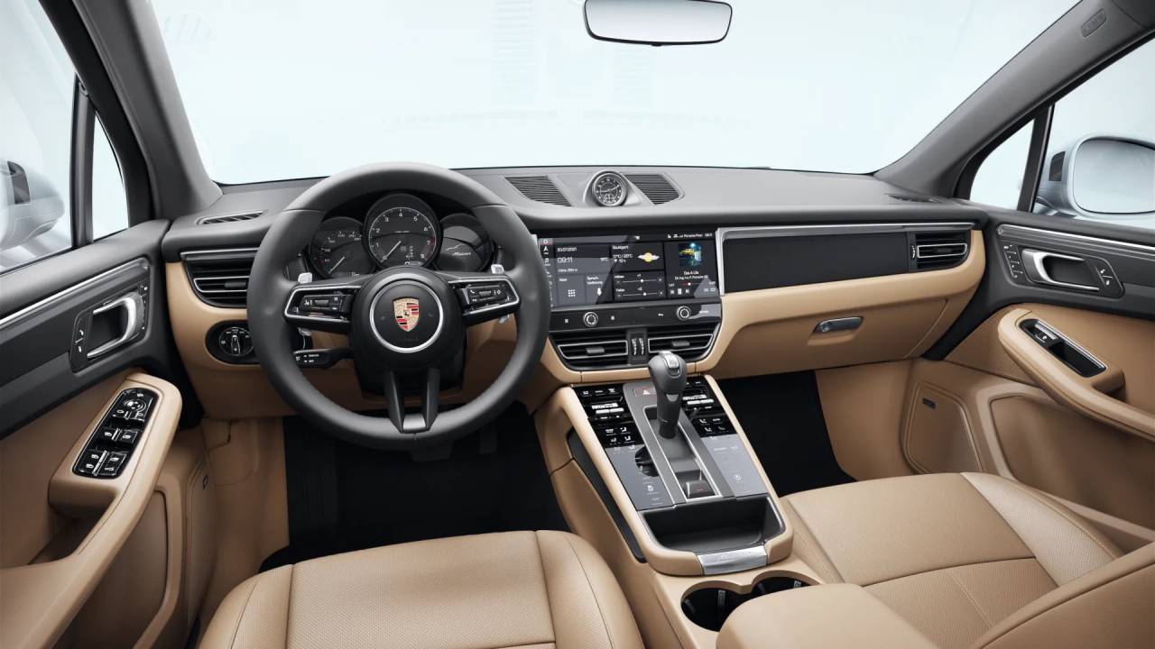 2026 Porsche Macan Base photo 10