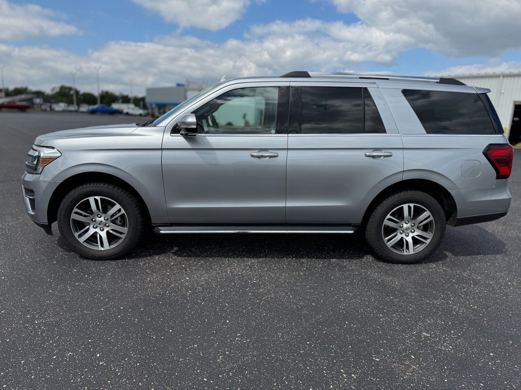 2023 Ford Expedition Limited photo 2