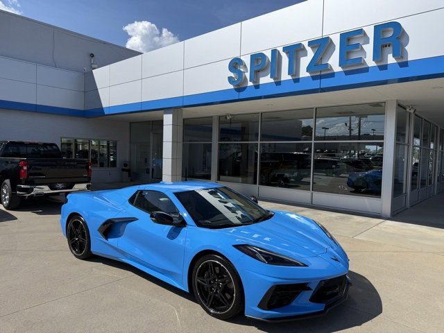 2022 Chevrolet Corvette Stingray 2LT photo 2