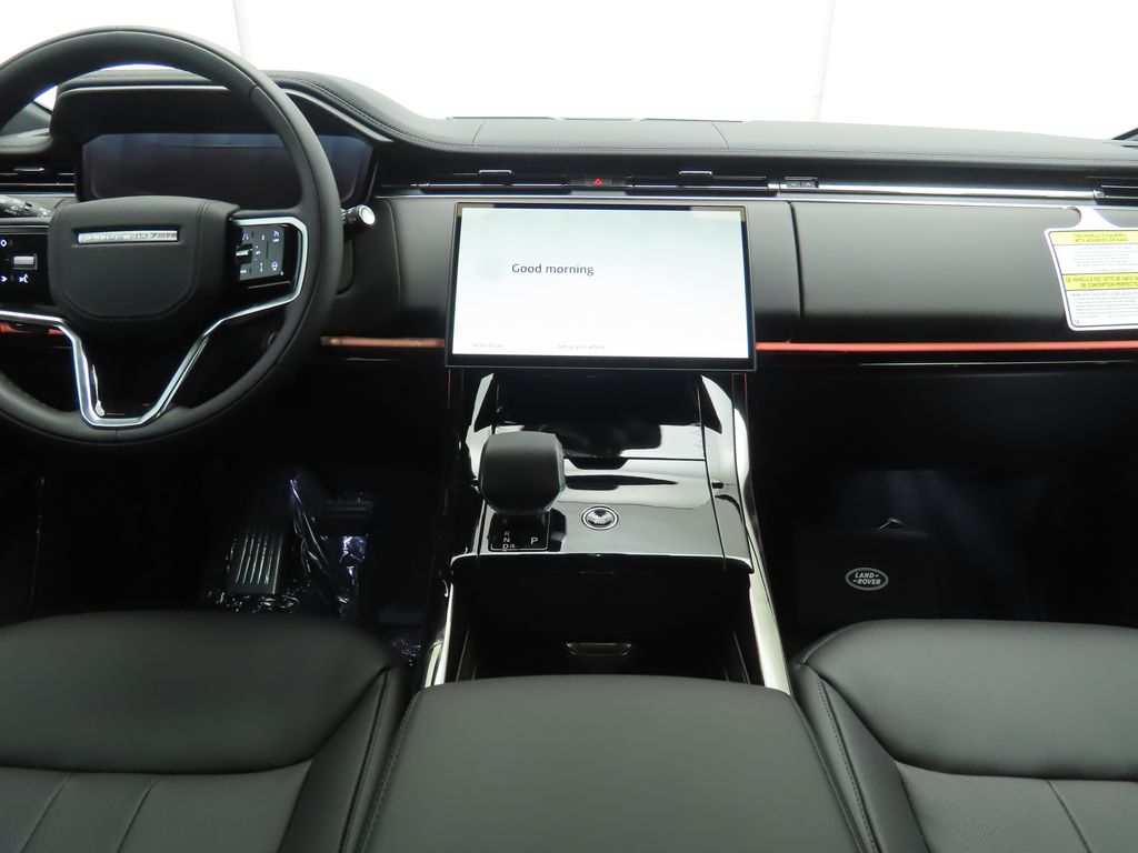 2025 Land Rover Range Rover Sport SE photo 13