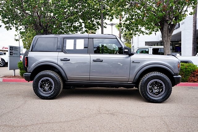 Used 2022 Gray Ford Badlands image 6