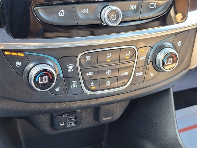2023 Chevrolet Traverse Premier photo 37