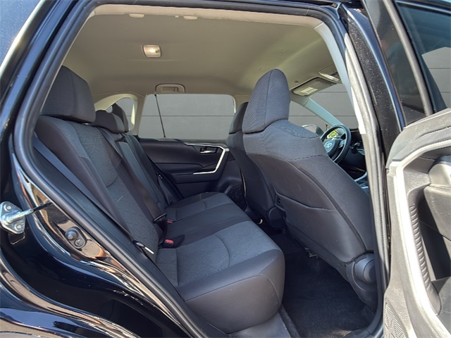 2023 Toyota RAV4 XLE photo 11