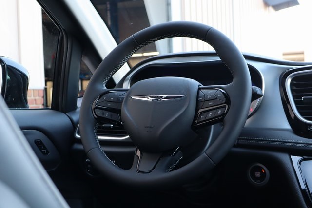 2026 Chrysler Pacifica Limited photo 55