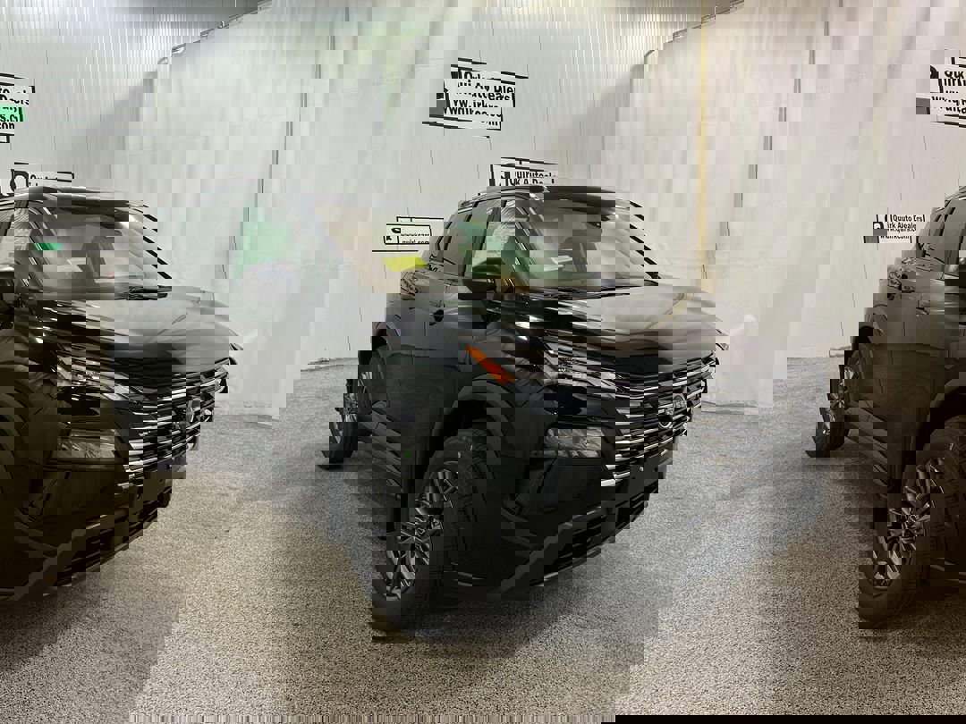 2026 Nissan Rogue S's photo