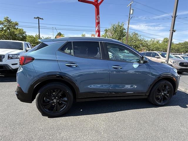 2024 Buick Encore GX Sport Touring photo 3