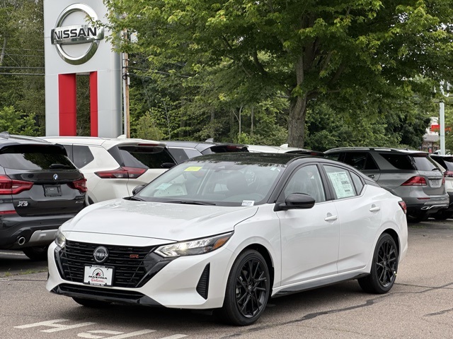 2025 Nissan Sentra SR Midnight Edition photo 4