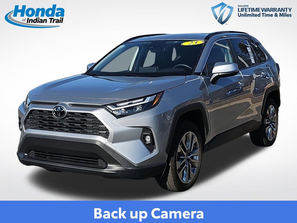 2023 Toyota RAV4 XLE Premium's photo