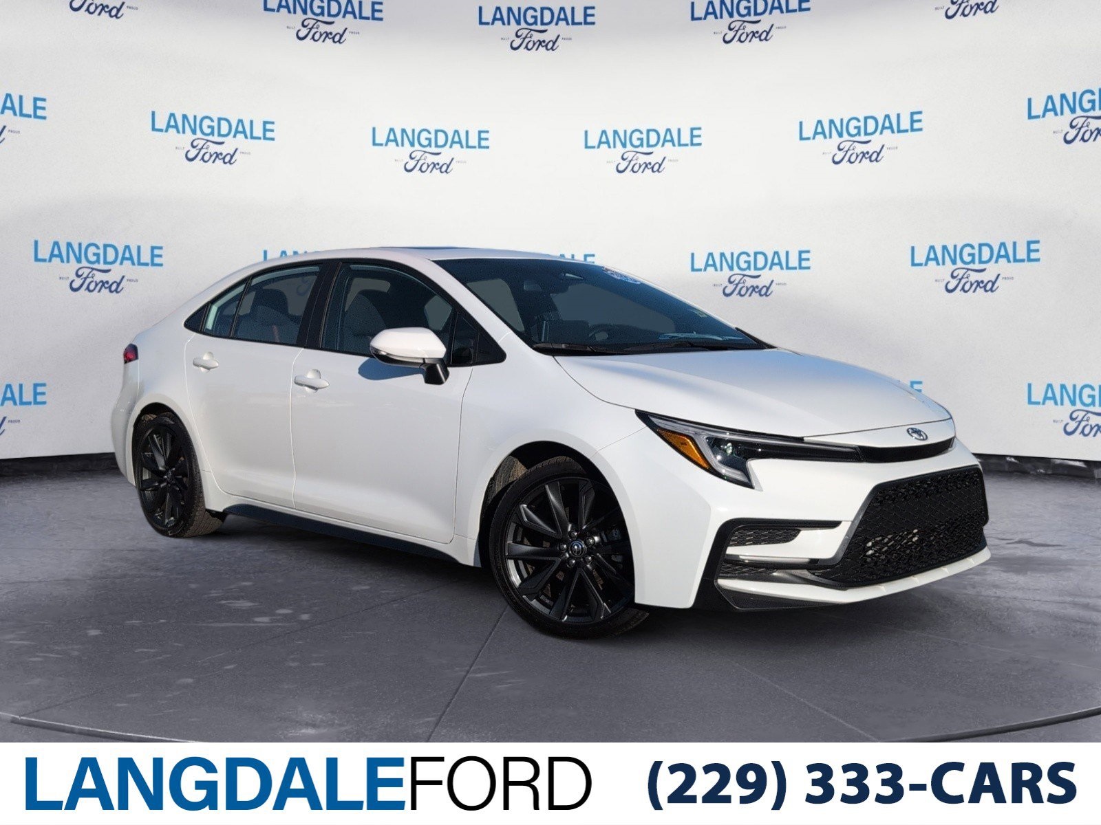 2025 Toyota Corolla SE's photo