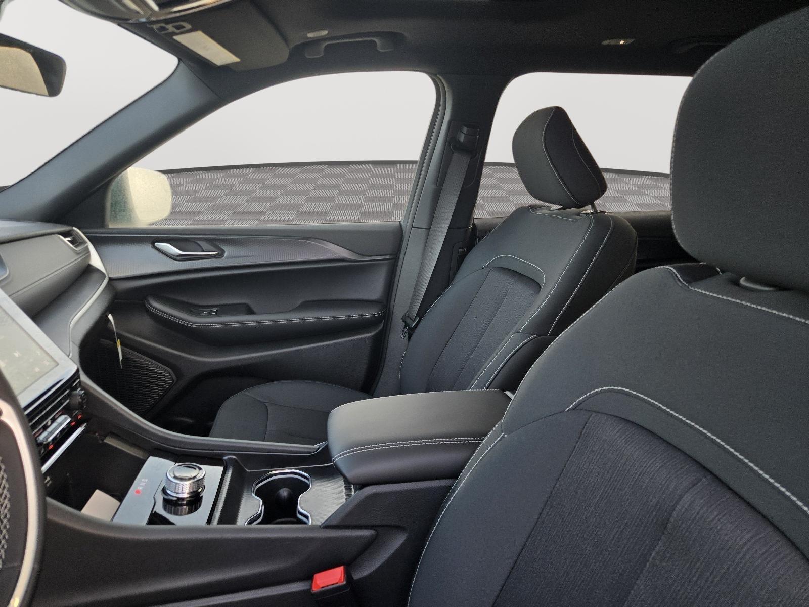 2025 Jeep Grand Cherokee Laredo X photo 10