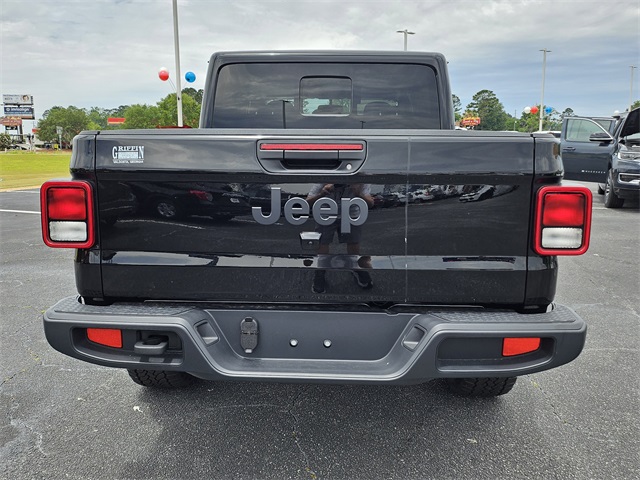 2025 Jeep Gladiator Sport photo 4