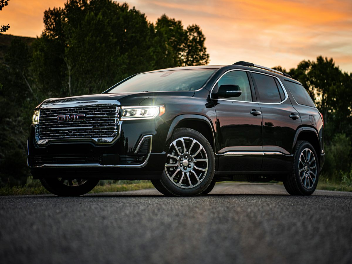 2022 GMC Acadia Denali's photo