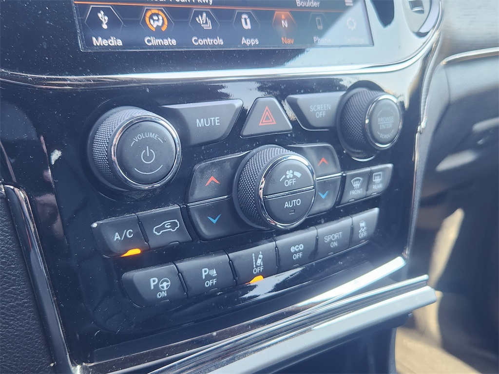 2020 Jeep Grand Cherokee High Altitude photo 8